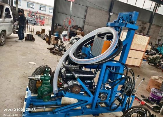 180 Meters Borehole Water Well Drilling Equipment Wheels Mounted Lightweight