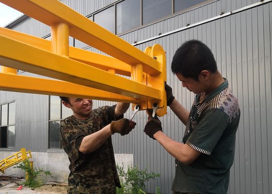 التعدين التنقيب ، جهاز الحفر ، مجنزر المطاط ، الهيكل السفلي ، محرك الديزل بالطاقة