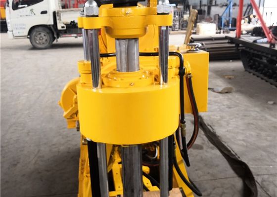 منصة حفر جيوتيكانيكية صفراء بعمق 100 متر مع مضخة Rod BW160 42mm